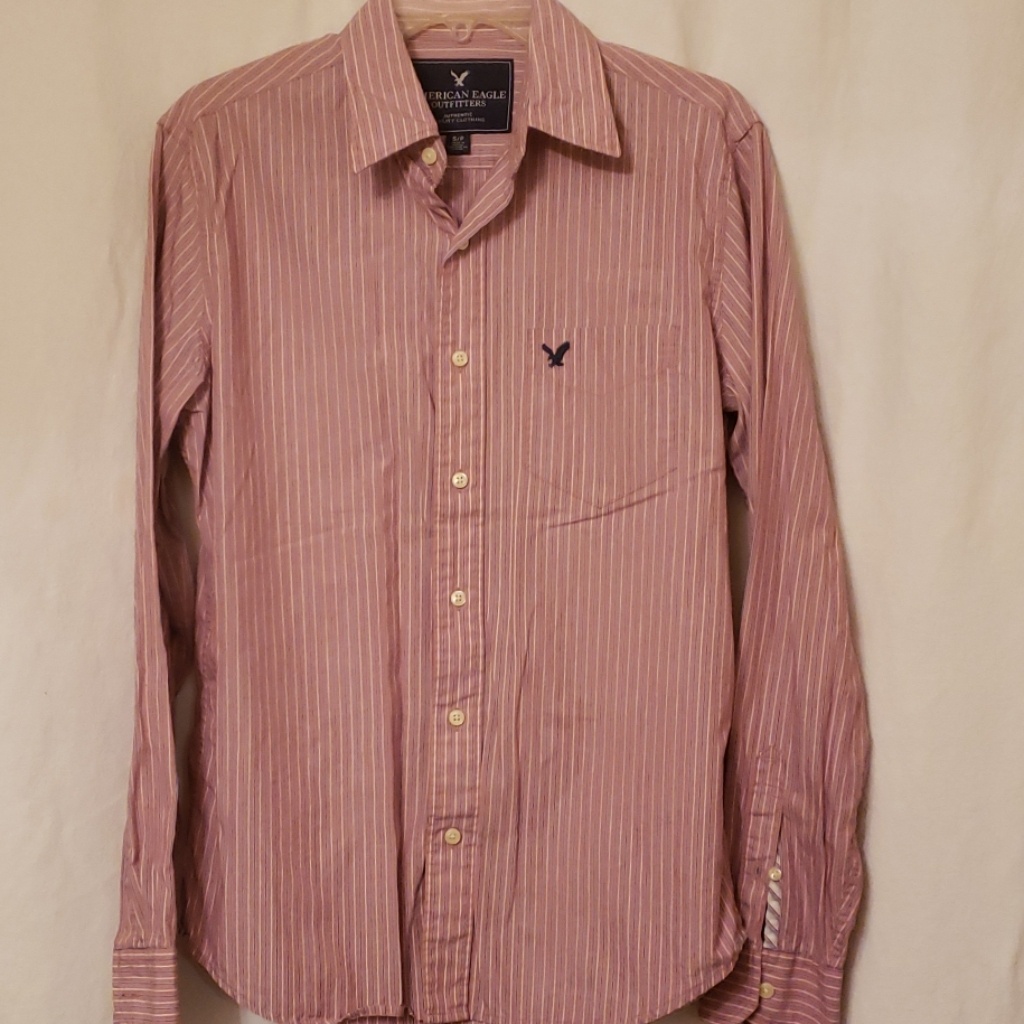 American Eagle Button-Down